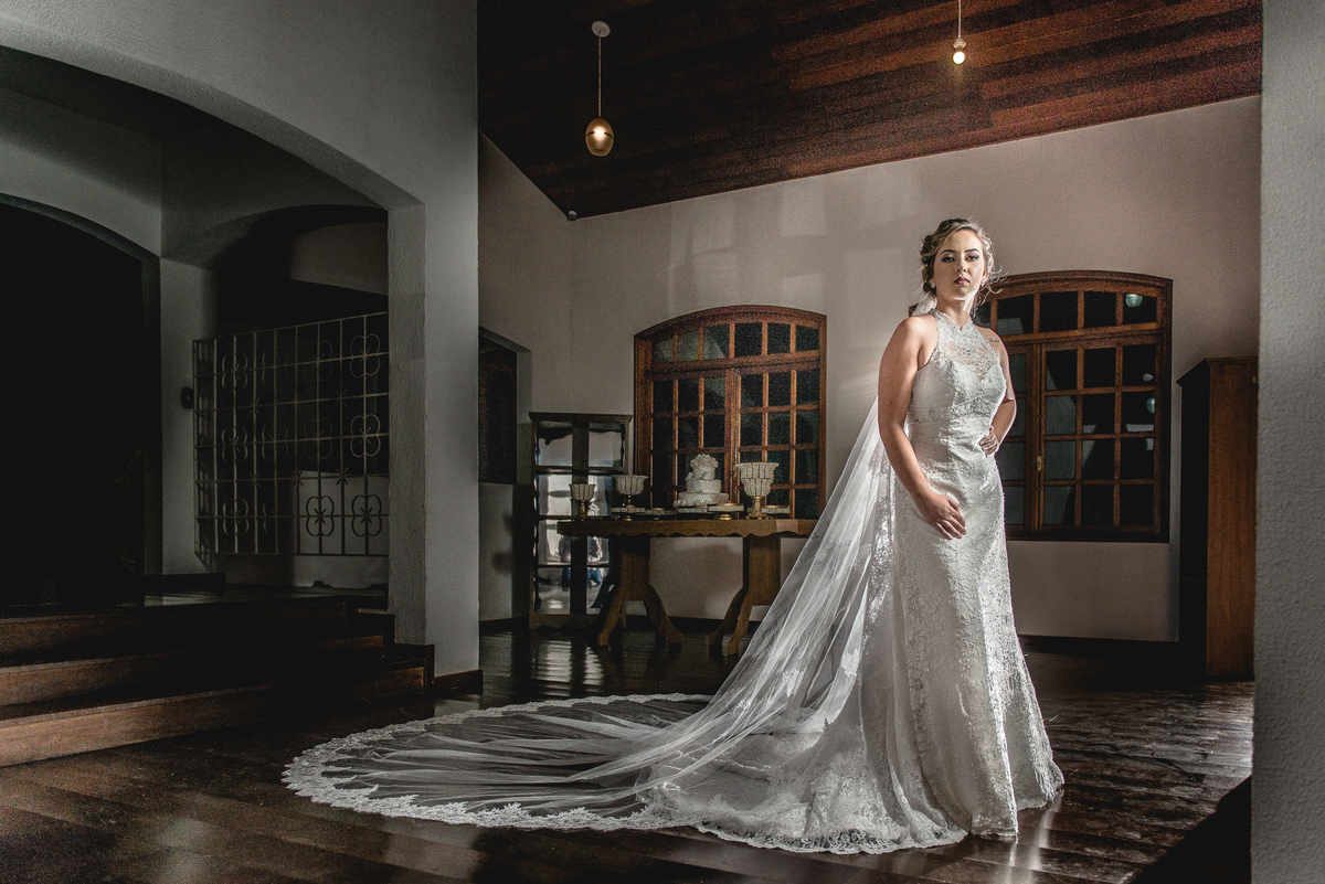 Ensaio de noiva no Espaço Acoty, fotótrafo Alberto Martinez fez esse ensaio com a ajuda da maquiadora Karís Léia e da assistente de luz Nathalia Diaz