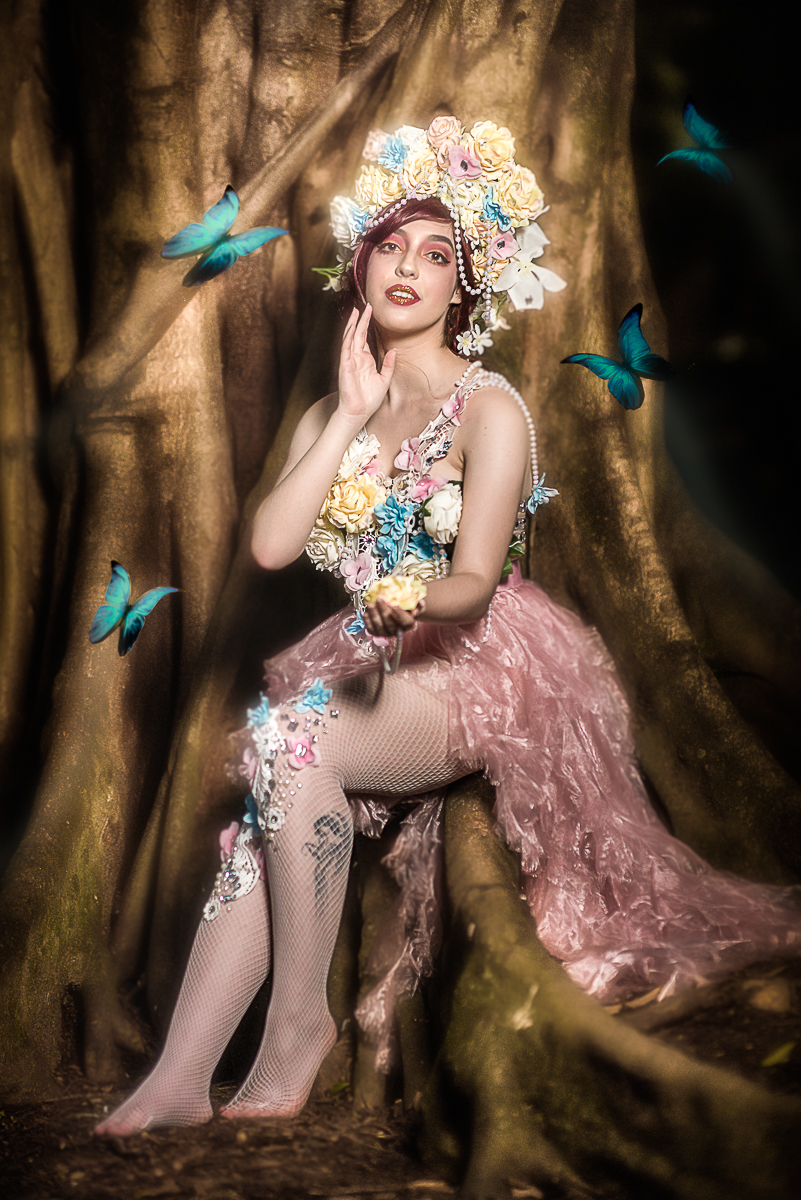 modelo no clima de fantasia como se fosse uma fada