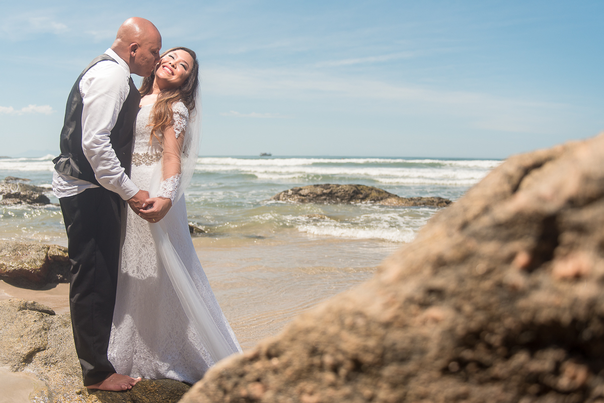 Amar é fazer fotografia pós casamento para ter lindas lembranças de um delicioso ensaio fotográfico.