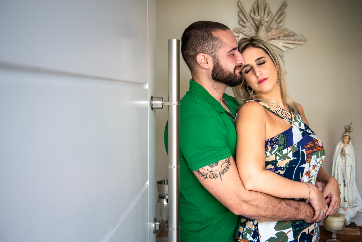 Ensaio pré casamento transforma namoro do casal em arte.