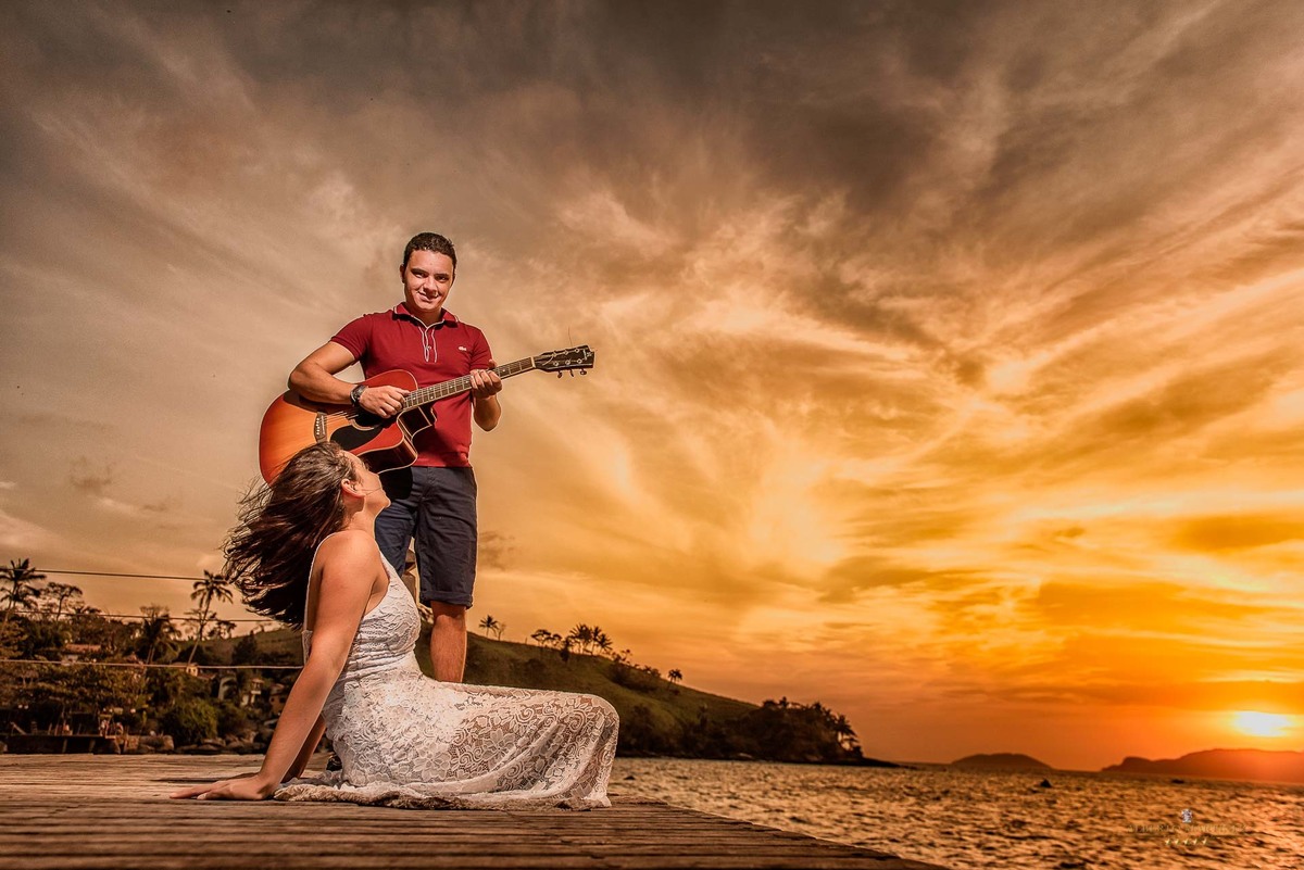 Fotógrafo Alberto Martinez
Fotógrafo de casamento
Fotógrafo de ensaio pré casamento
Local Ilhabela em São Paulo
Litoral Paulista na praia do Julião
Fotografia de casal