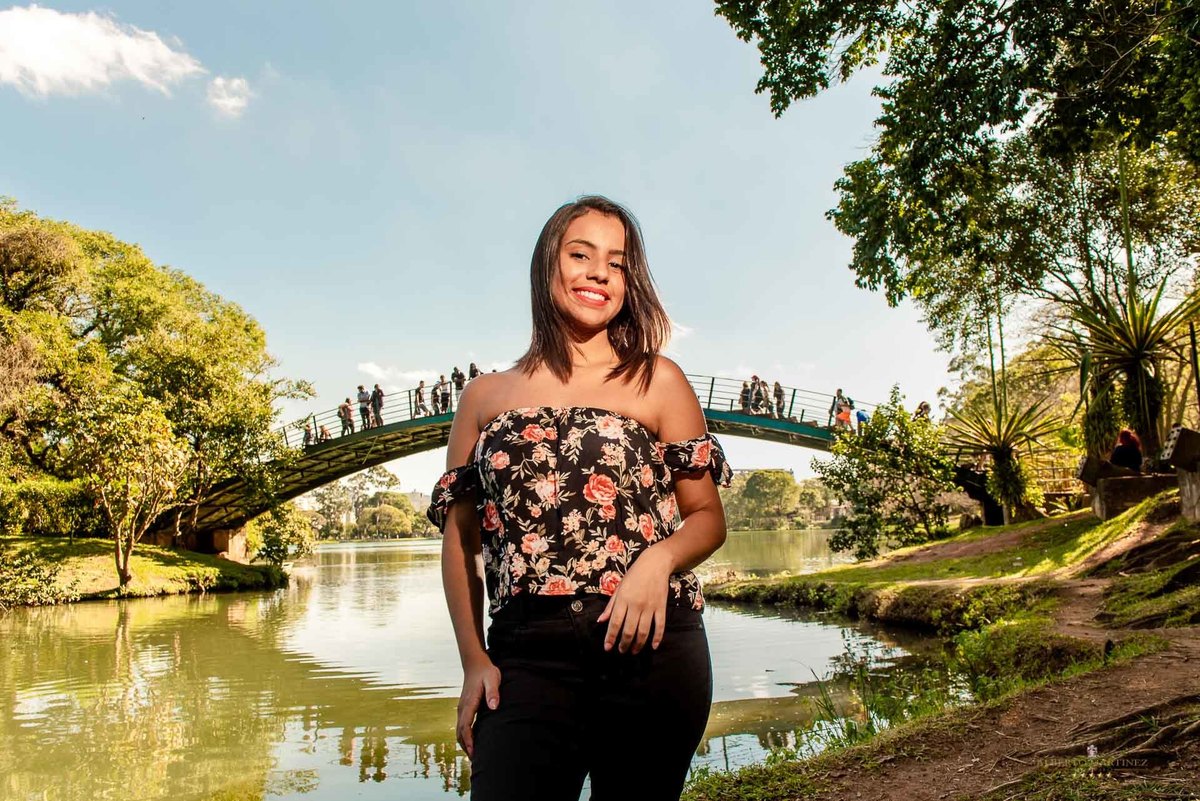 Fotografia de casal em ensaio pré wedding no parque do ibirapuera em são paulo