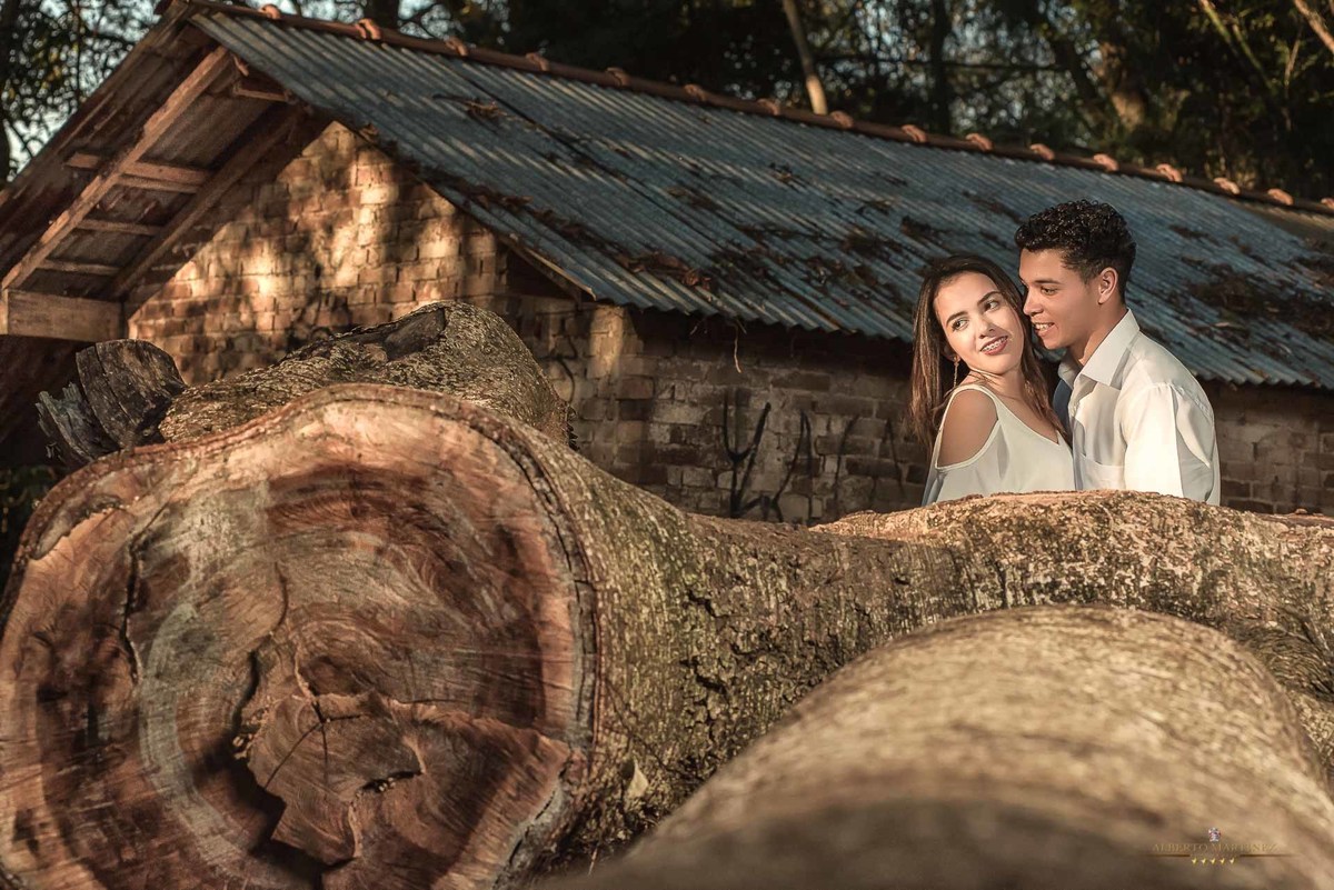 Ensaio de casal pré wedding no Brasital Centro Cultural Brasil Itália em São Roque