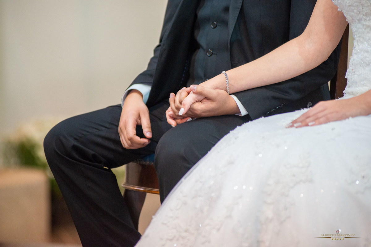 Casamento do casal na Igreja em Vargem grande paulista, fotografia de casamento