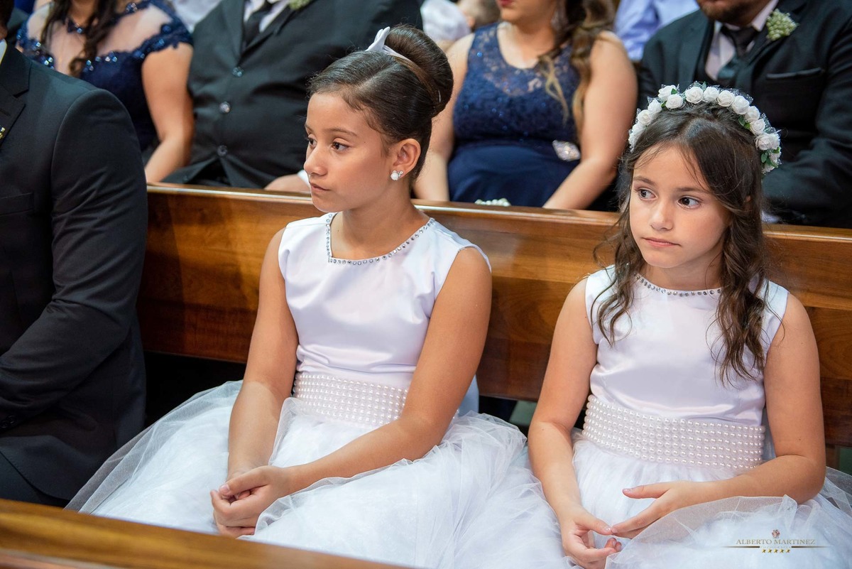 Casamento do casal na Igreja em Vargem grande paulista, fotografia de casamento