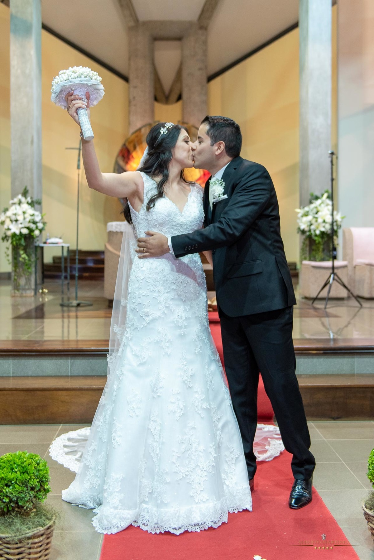 Casamento do casal na Igreja em Vargem grande paulista, fotografia de casamento