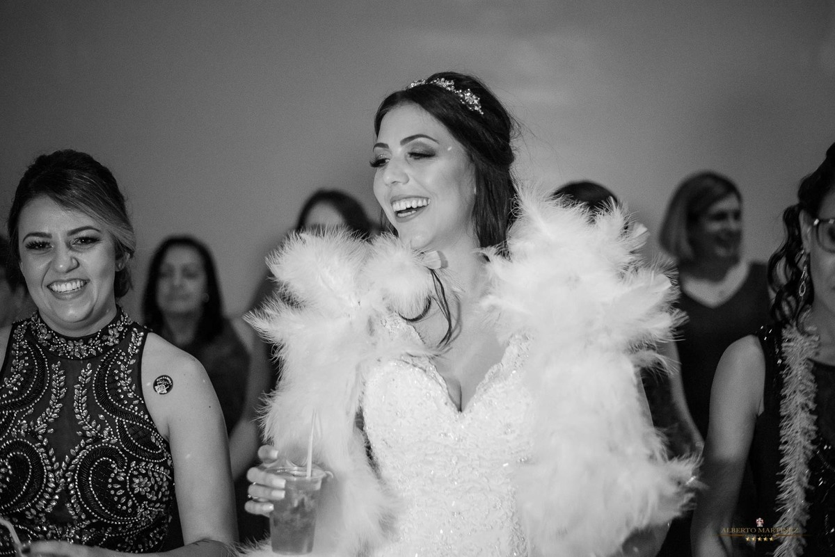 Balada na festa de casamento no espaço sonata 