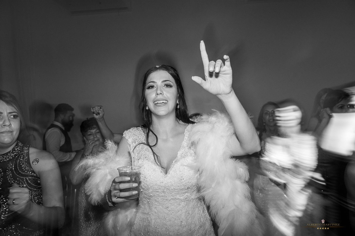 Balada na festa de casamento no espaço sonata 