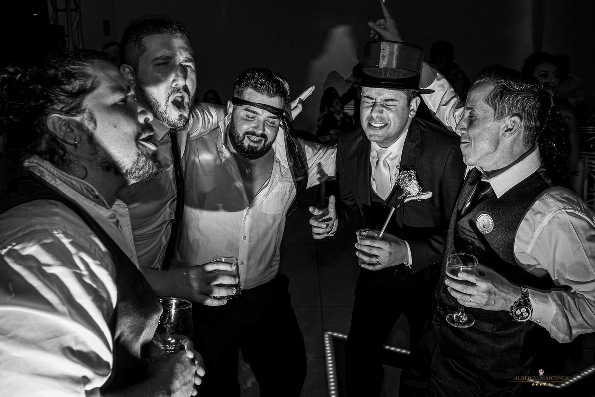 Balada na festa de casamento no espaço sonata 