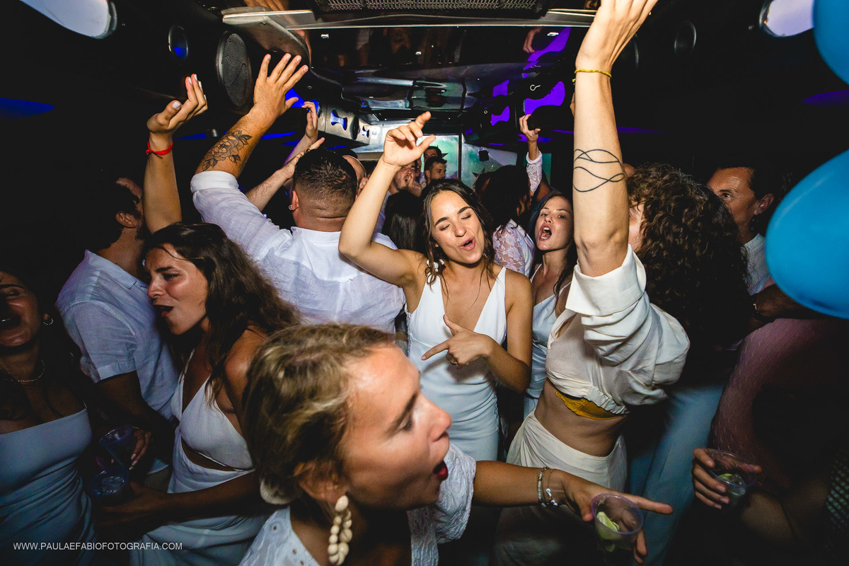 casamento-wedding-charlotte-e-apoena-prainha-barra-da-tijuca-cais-do-oriente-rio-de-janeiro-paula-dau-fabio-figueiredo-fotografia