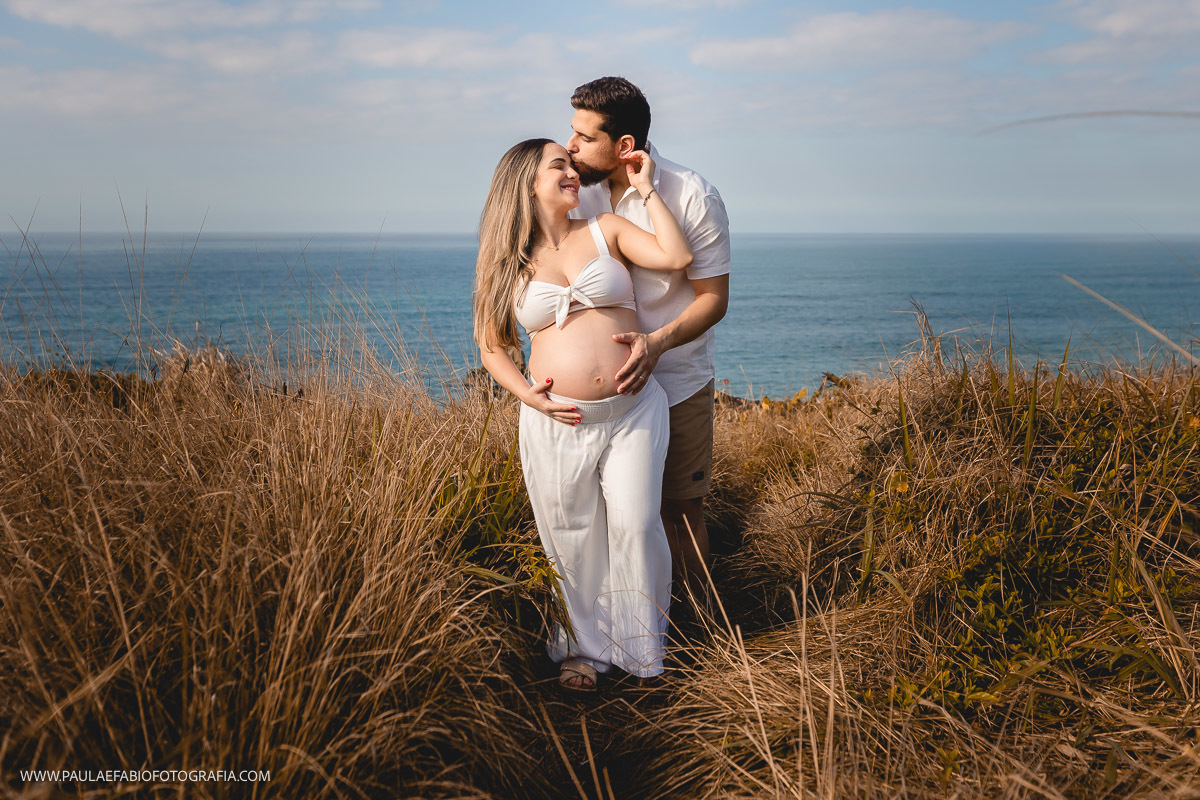 ensaio-gestante-bruna-e-bruno-ilha-03-praia-da-reserva-rj-paula-dau-fabio-figueiredo-fotografia
