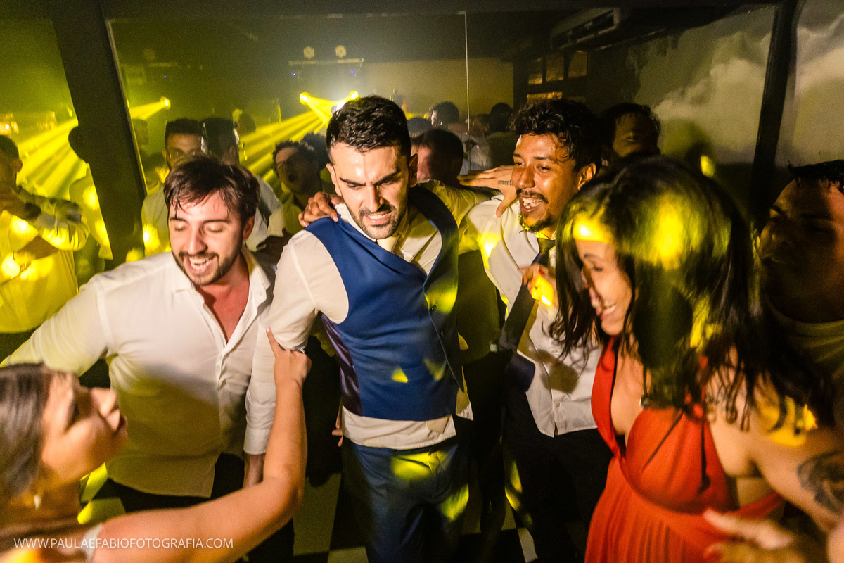 casamento-marcelle-e-joao-casa-de-santa-teresa-pao-de-acucar-cristo-redentor-rj-pista-de-dança-animacao-dj-lopez