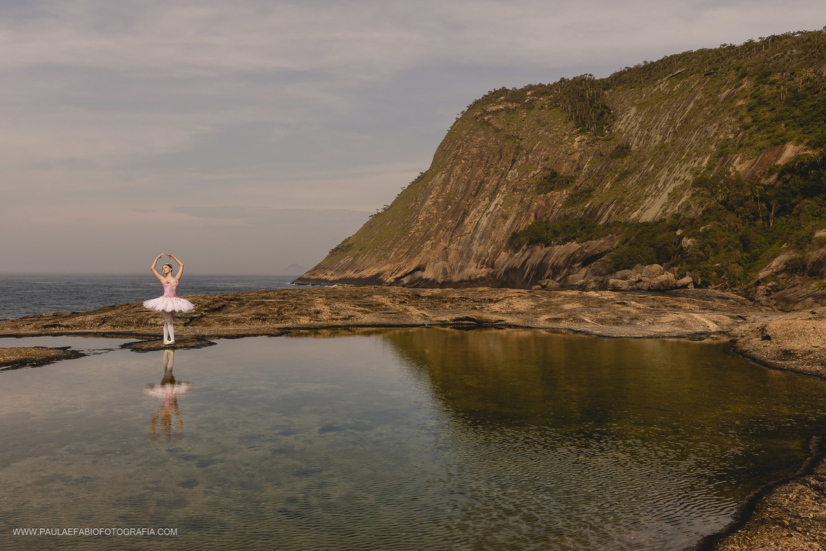 ensaio-book-15-anos-nina-praia-de-itacoatiara-pedra-do-pampo-niteroi-rj
