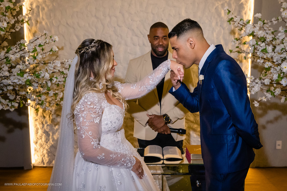 casamento-giselle-e-anderson-espaco-277-nova-iguacu-rio-de-janeiro-rj-paula-dau-fabio-figueiredo-fotografia-amor-em-movimento-producoes