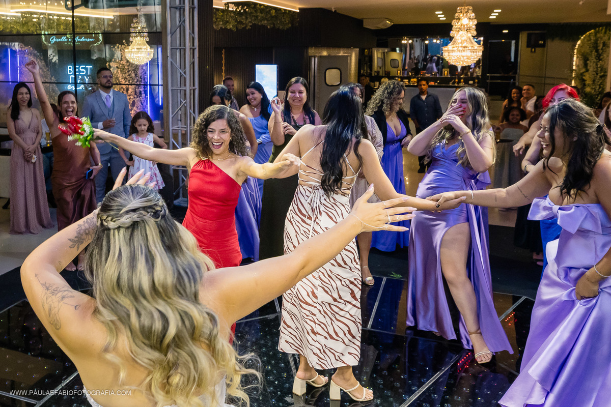 casamento-giselle-e-anderson-espaco-277-nova-iguacu-rio-de-janeiro-rj-paula-dau-fabio-figueiredo-fotografia-amor-em-movimento-producoes