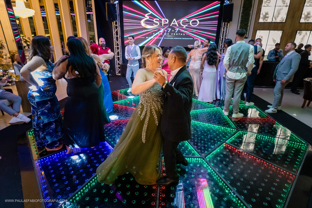 casamento-giselle-e-anderson-espaco-277-nova-iguacu-rio-de-janeiro-rj-paula-dau-fabio-figueiredo-fotografia-amor-em-movimento-producoes