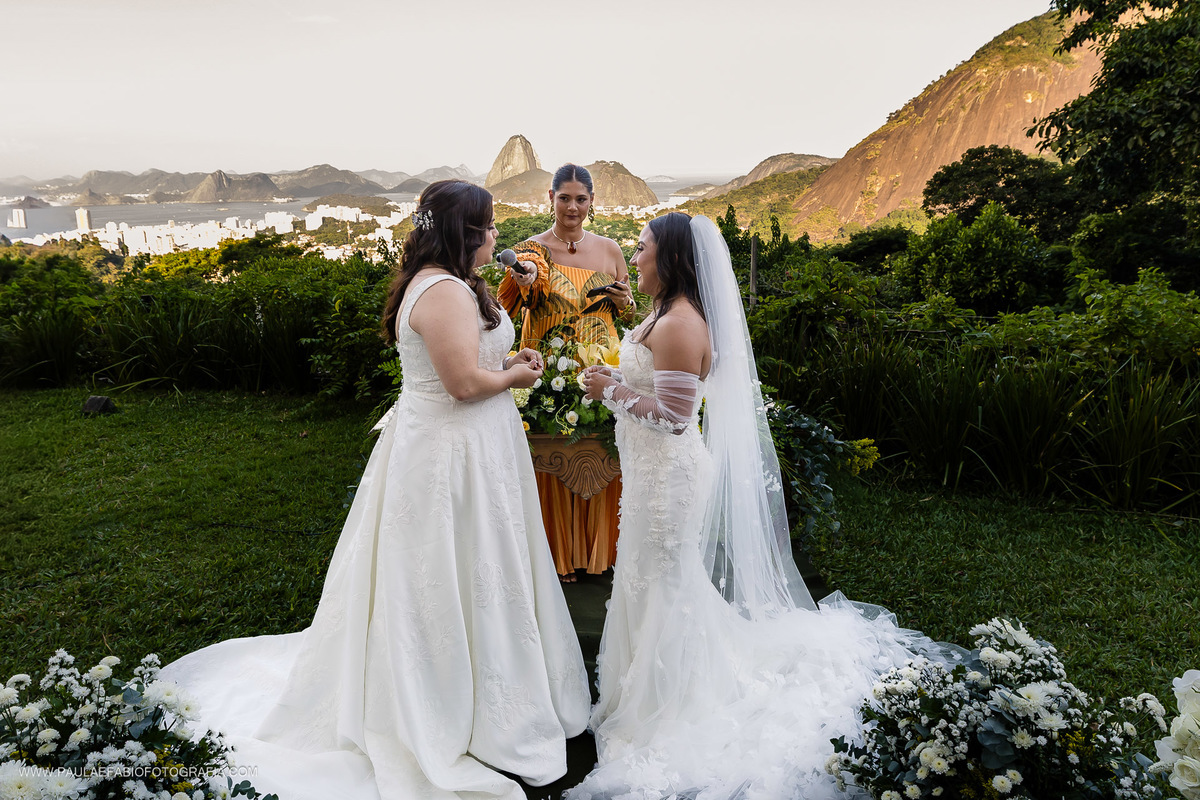 destination-wedding-casamento-elisa-e-marisa-casa-de-santa-teresa-rj-paula-dau-fabio-figueiredo-fotografia-amor-em-movimento-producoes