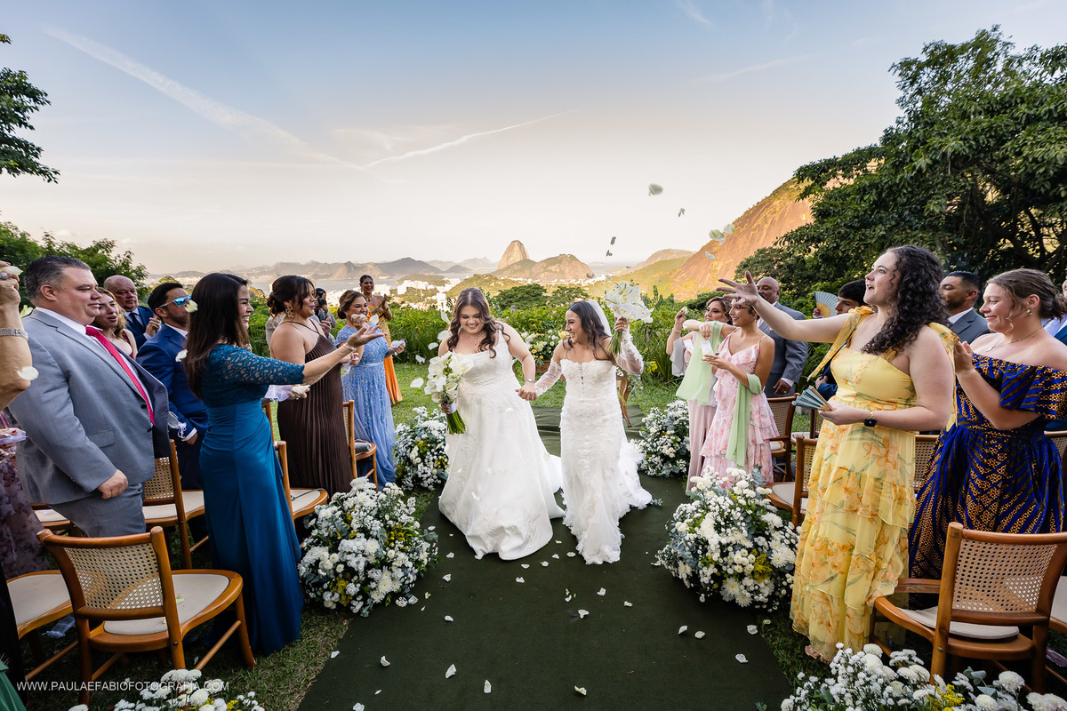 destination-wedding-casamento-elisa-e-marisa-casa-de-santa-teresa-rj-paula-dau-fabio-figueiredo-fotografia-amor-em-movimento-producoes