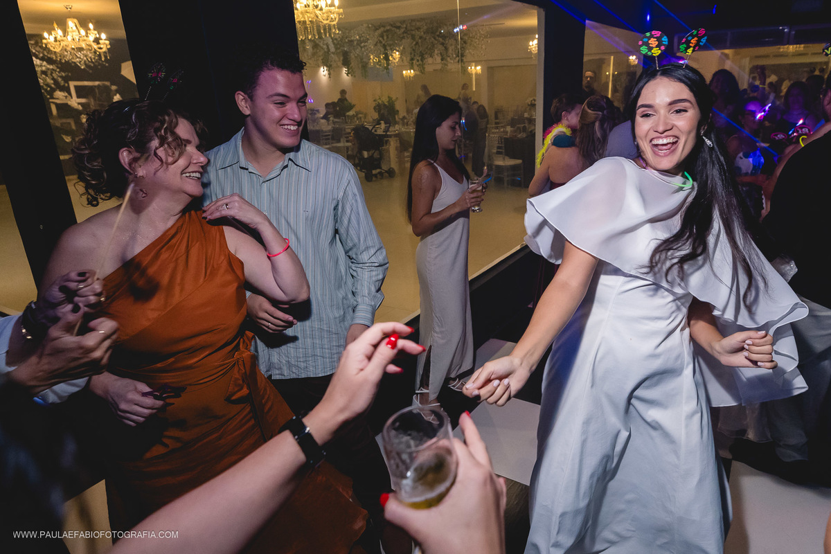 casamento-ana-e-breno-vila-romana-jacarepagua-rj-paula-dau-fabio-figueiredo-fotografia-amor-em-movimento-producoes
