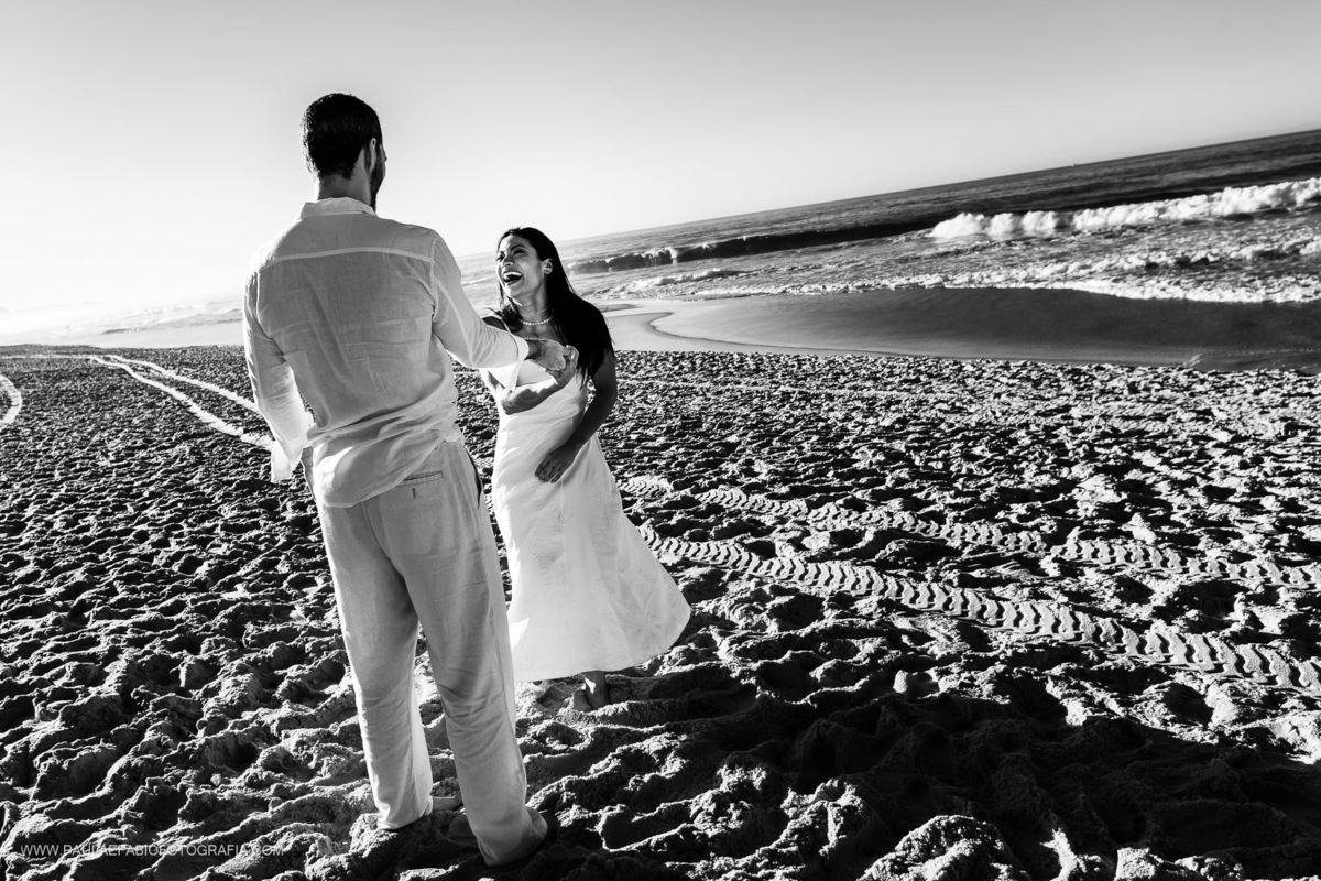 ensaio-pre-wedding-vanessa-e-fernando-praia-da-reserva-rj