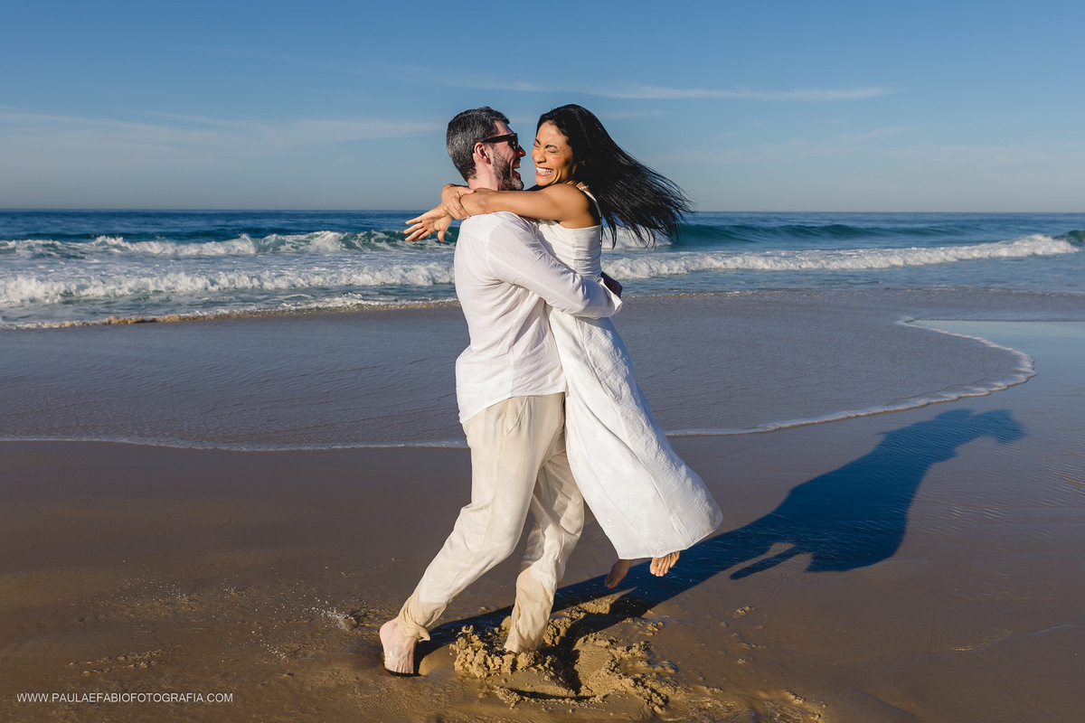 ensaio-pre-wedding-vanessa-e-fernando-praia-da-reserva-rj
