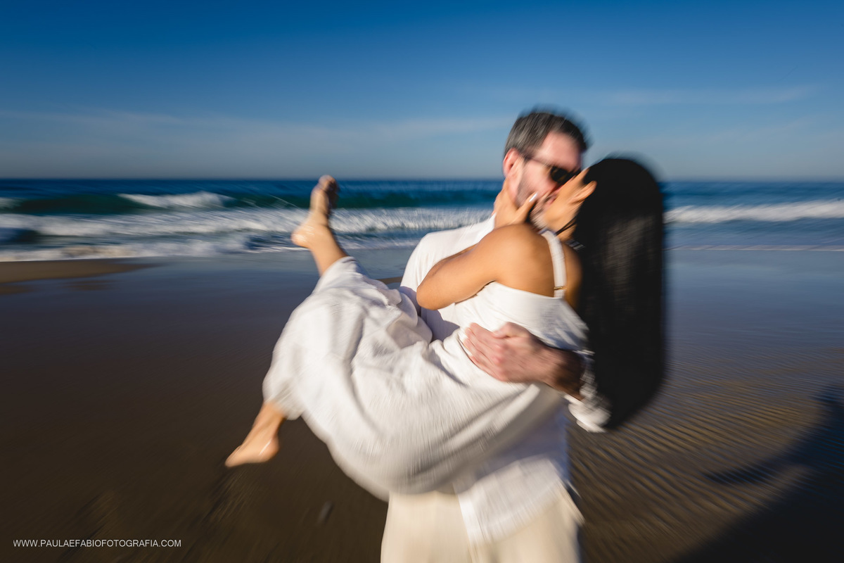 ensaio-pre-wedding-vanessa-e-fernando-praia-da-reserva-rj