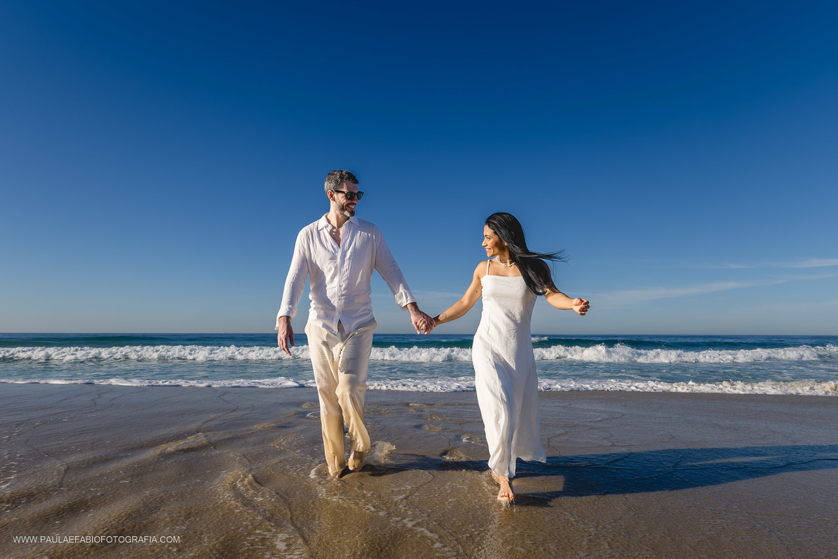 ensaio-pre-wedding-vanessa-e-fernando-praia-da-reserva-rj