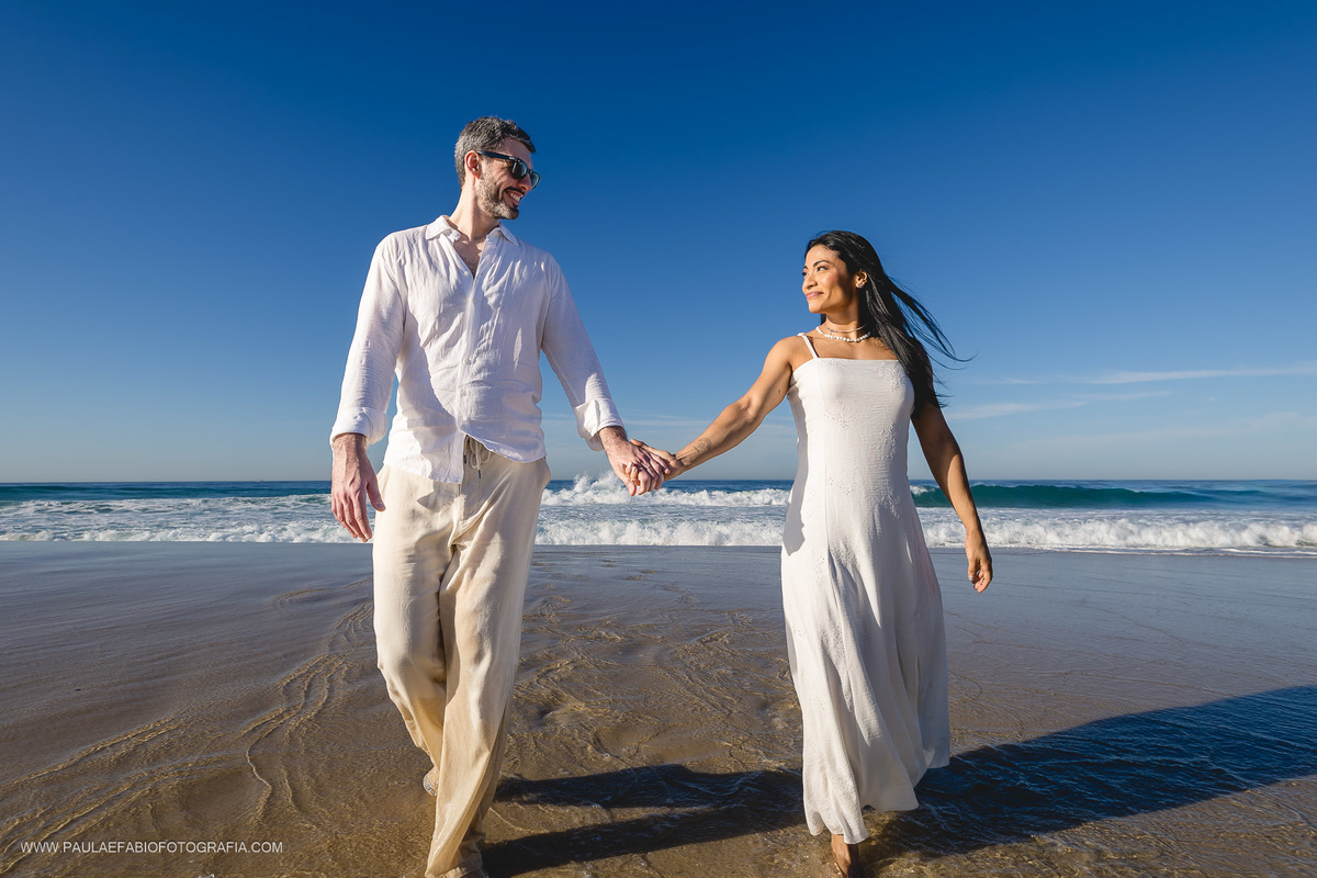 ensaio-pre-wedding-vanessa-e-fernando-praia-da-reserva-rj