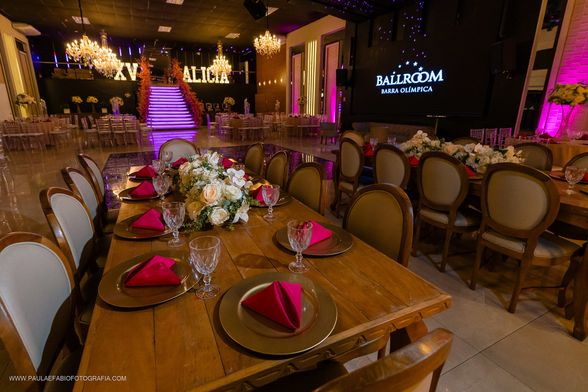 aniversario-alicia-15-anos-ballroom-barra-olimpica-rj