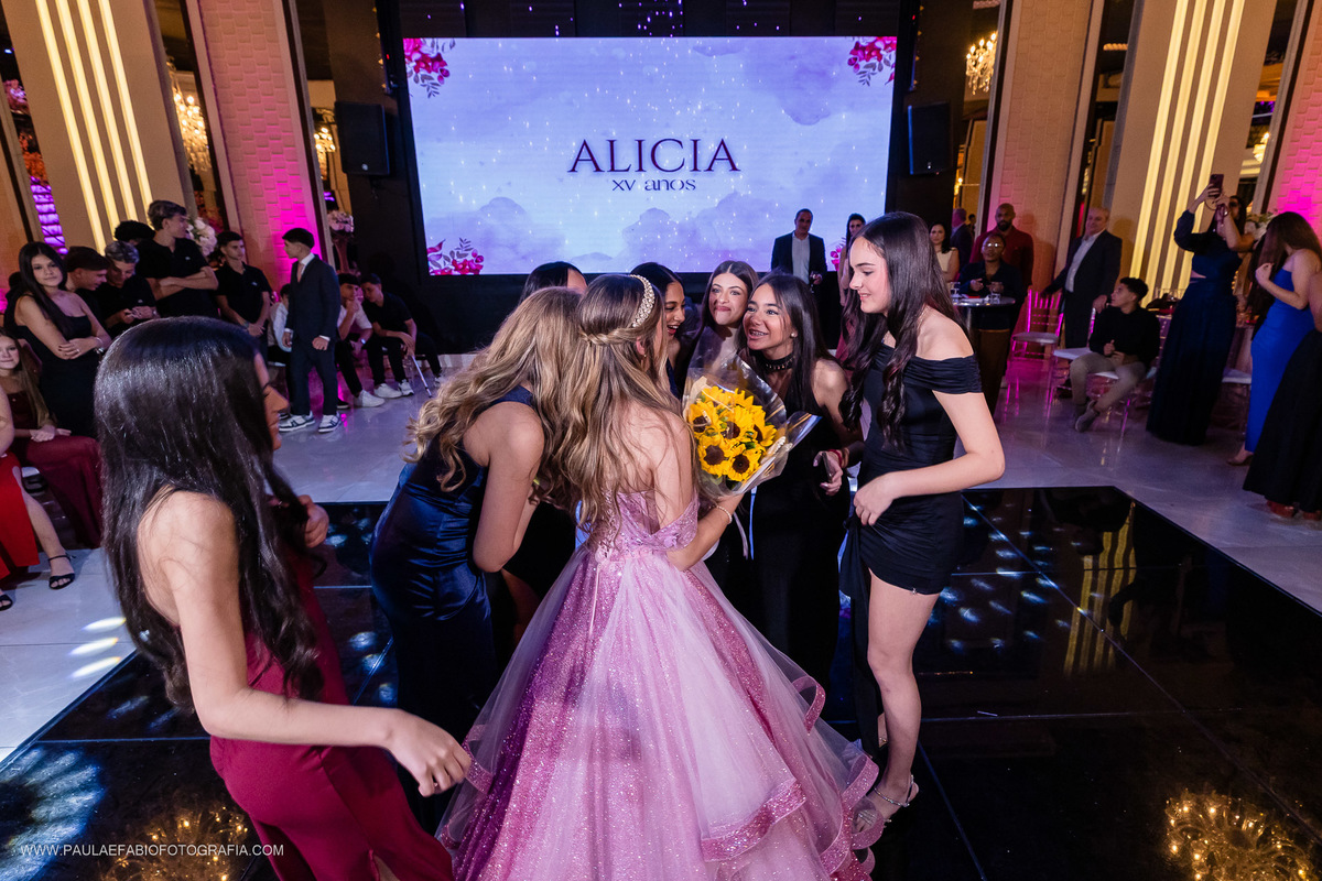 aniversario-alicia-15-anos-ballroom-barra-olimpica-rj