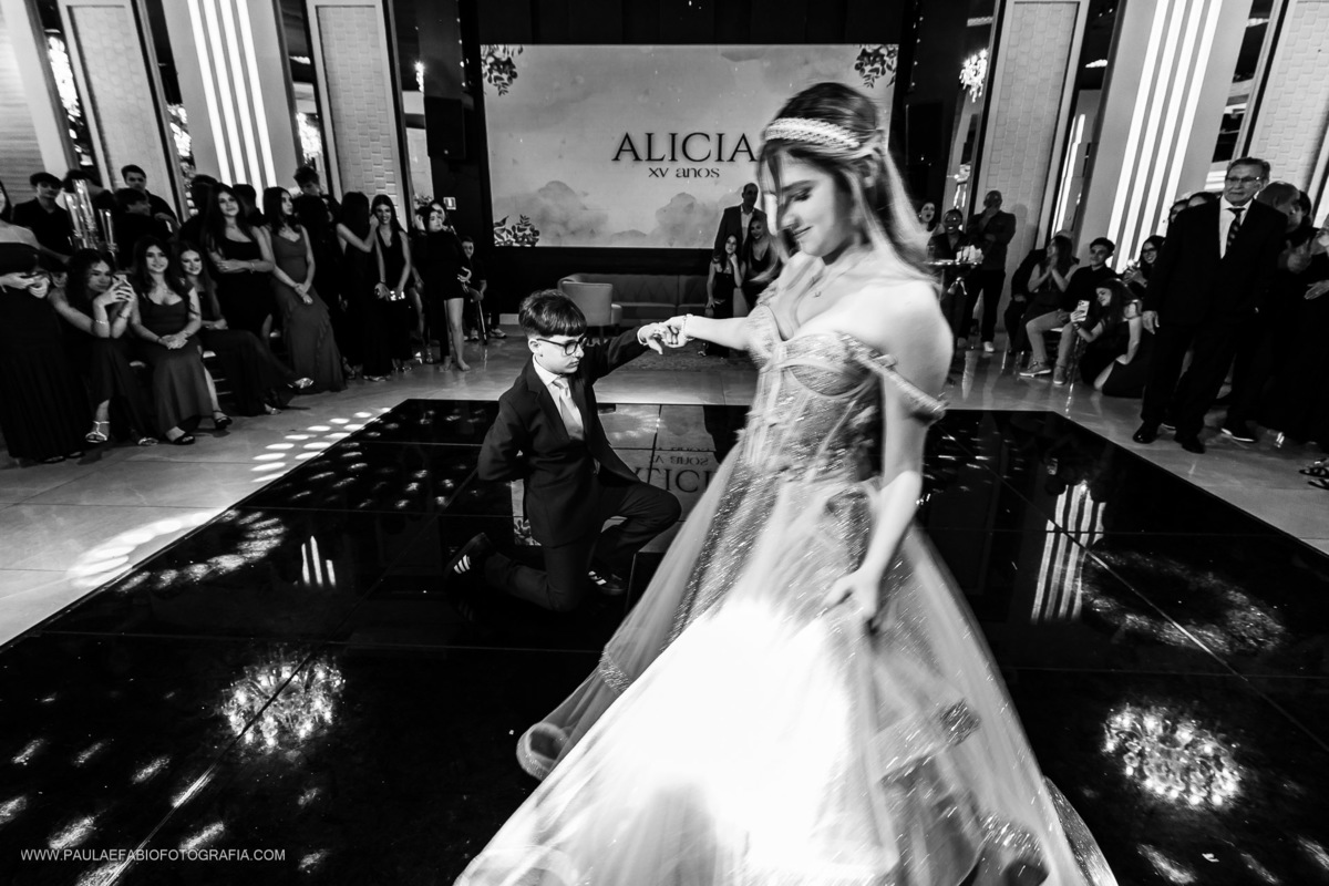 aniversario-alicia-15-anos-ballroom-barra-olimpica-rj