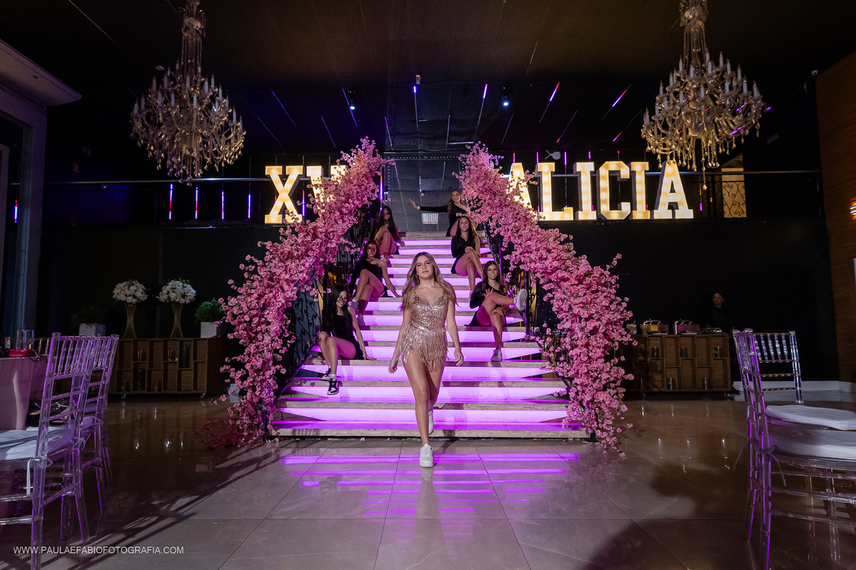 aniversario-alicia-15-anos-ballroom-barra-olimpica-rj