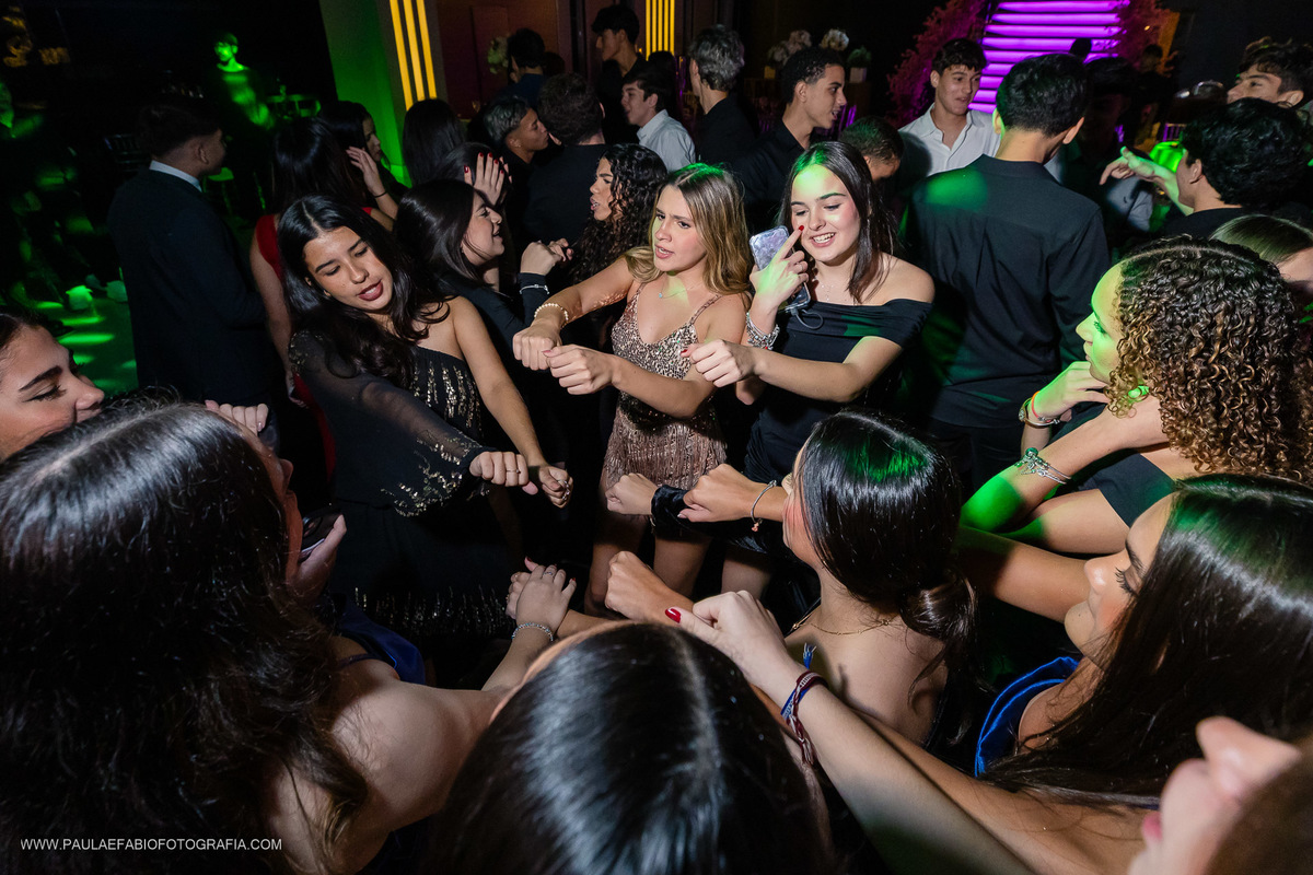 aniversario-alicia-15-anos-ballroom-barra-olimpica-rj