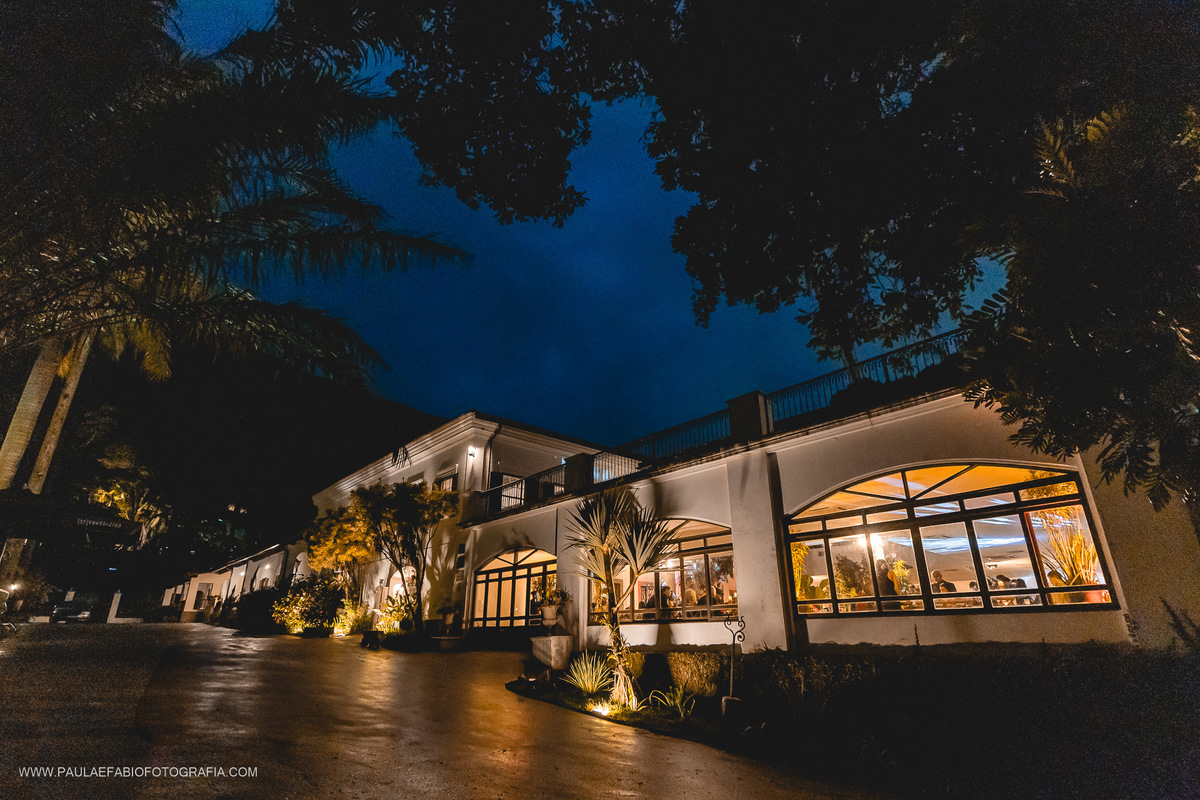 casamento-ana-paula-e-lucas-villa-riso-vila-aurea-eventos-sao-conrado-rj-paula-dau-fabio-figueiredo-fotografia-amor-em-movimento-producoes