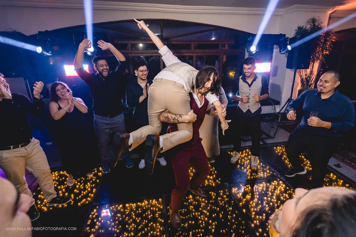 casamento-ana-paula-e-lucas-villa-riso-vila-aurea-eventos-sao-conrado-rj-pista-de-danca-paula-dau-fabio-figueiredo-fotografia-amor-em-movimento-producoes