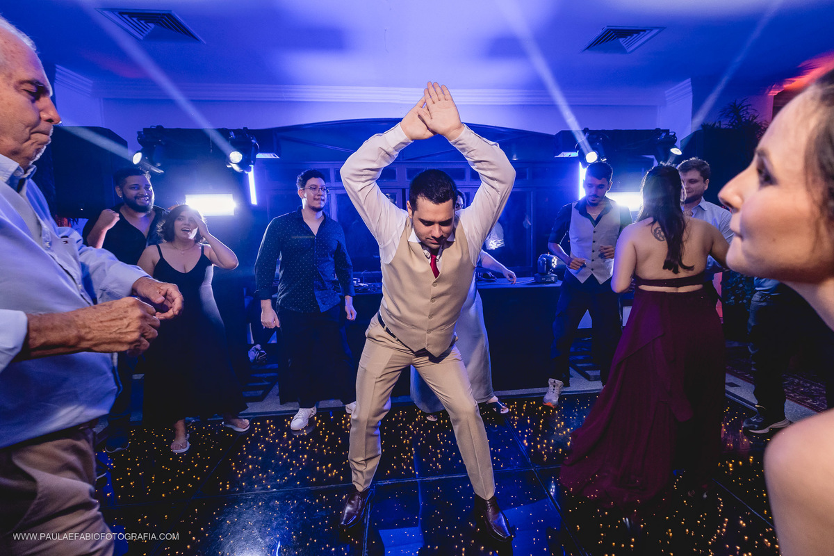 casamento-ana-paula-e-lucas-villa-riso-vila-aurea-eventos-sao-conrado-rj-pista-de-danca-paula-dau-fabio-figueiredo-fotografia-amor-em-movimento-producoes