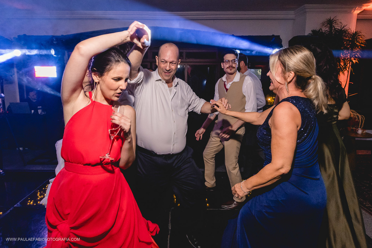 casamento-ana-paula-e-lucas-villa-riso-vila-aurea-eventos-sao-conrado-rj-pista-de-danca-paula-dau-fabio-figueiredo-fotografia-amor-em-movimento-producoes