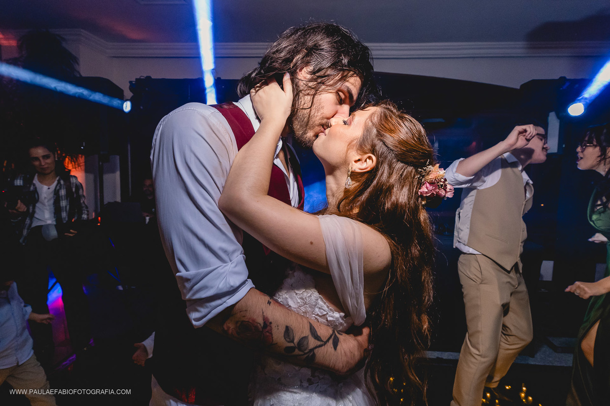 casamento-ana-paula-e-lucas-villa-riso-vila-aurea-eventos-sao-conrado-rj-pista-de-danca-paula-dau-fabio-figueiredo-fotografia-amor-em-movimento-producoes