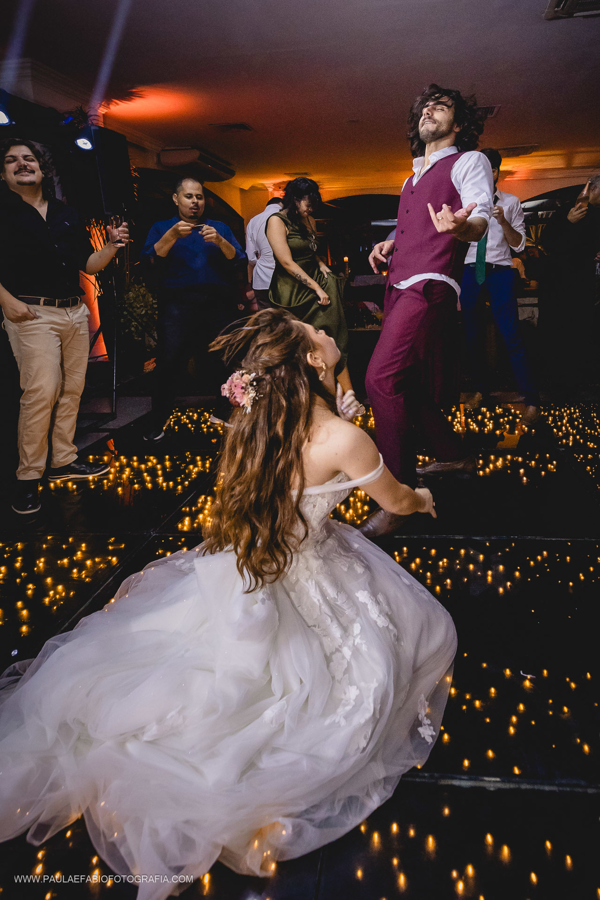 casamento-ana-paula-e-lucas-villa-riso-vila-aurea-eventos-sao-conrado-rj-pista-de-danca-paula-dau-fabio-figueiredo-fotografia-amor-em-movimento-producoes