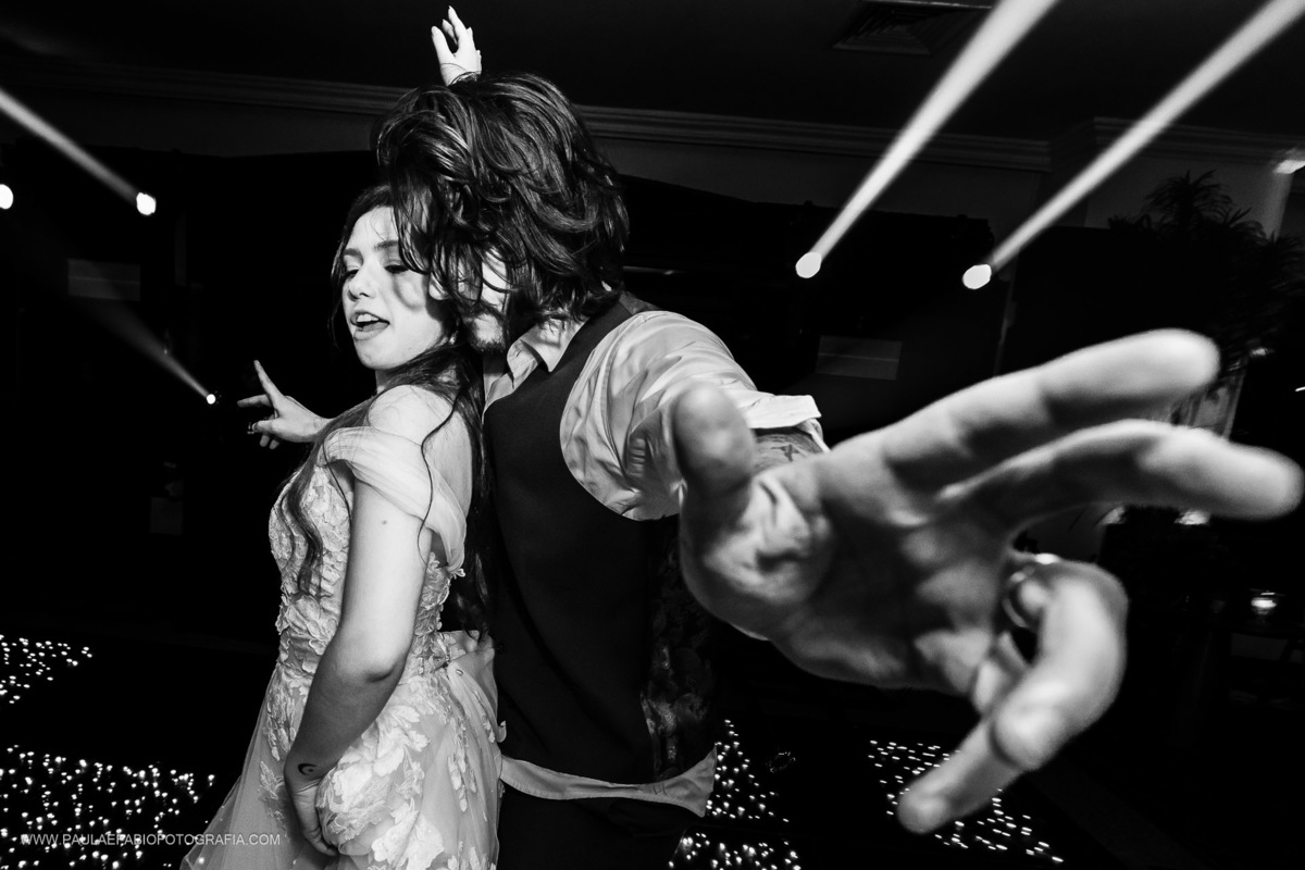 casamento-ana-paula-e-lucas-villa-riso-vila-aurea-eventos-sao-conrado-rj-pista-de-danca-paula-dau-fabio-figueiredo-fotografia-amor-em-movimento-producoes