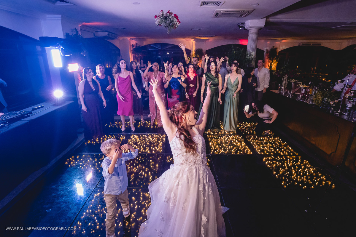 casamento-ana-paula-e-lucas-villa-riso-vila-aurea-eventos-sao-conrado-rj-pista-de-danca-paula-dau-fabio-figueiredo-fotografia-amor-em-movimento-producoes