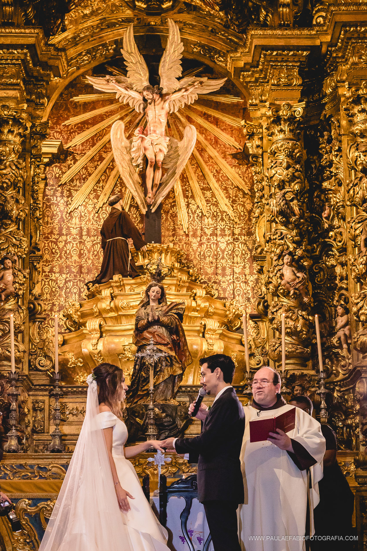 casamento-fernanda-e-victor-igreja-sao-francisco-da-penitencia-ballroom-alto-da-boa-vista-rj-paula-dau-fabio-figueiredo-fotografia-amor-em-movimento-producoes