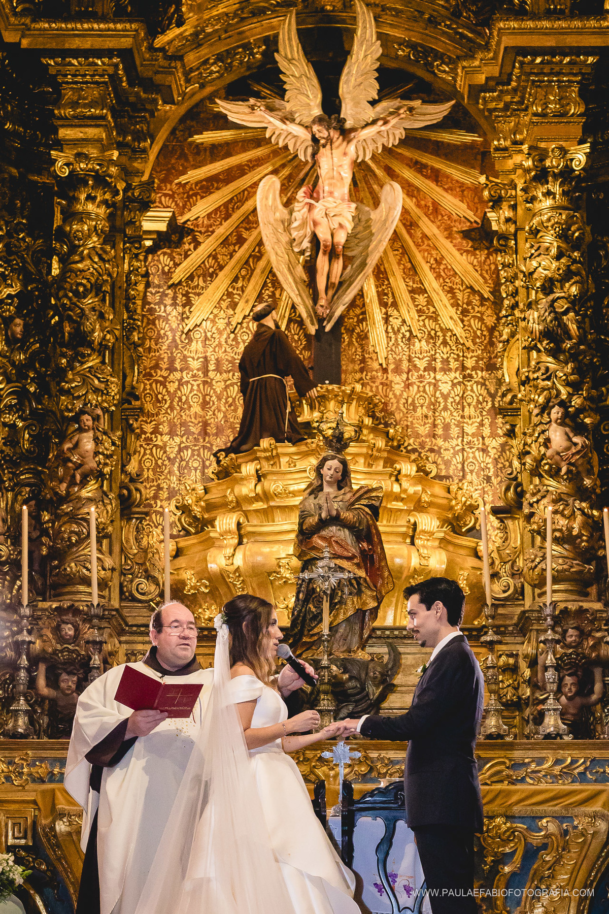 casamento-fernanda-e-victor-igreja-sao-francisco-da-penitencia-ballroom-alto-da-boa-vista-rj-paula-dau-fabio-figueiredo-fotografia-amor-em-movimento-producoes