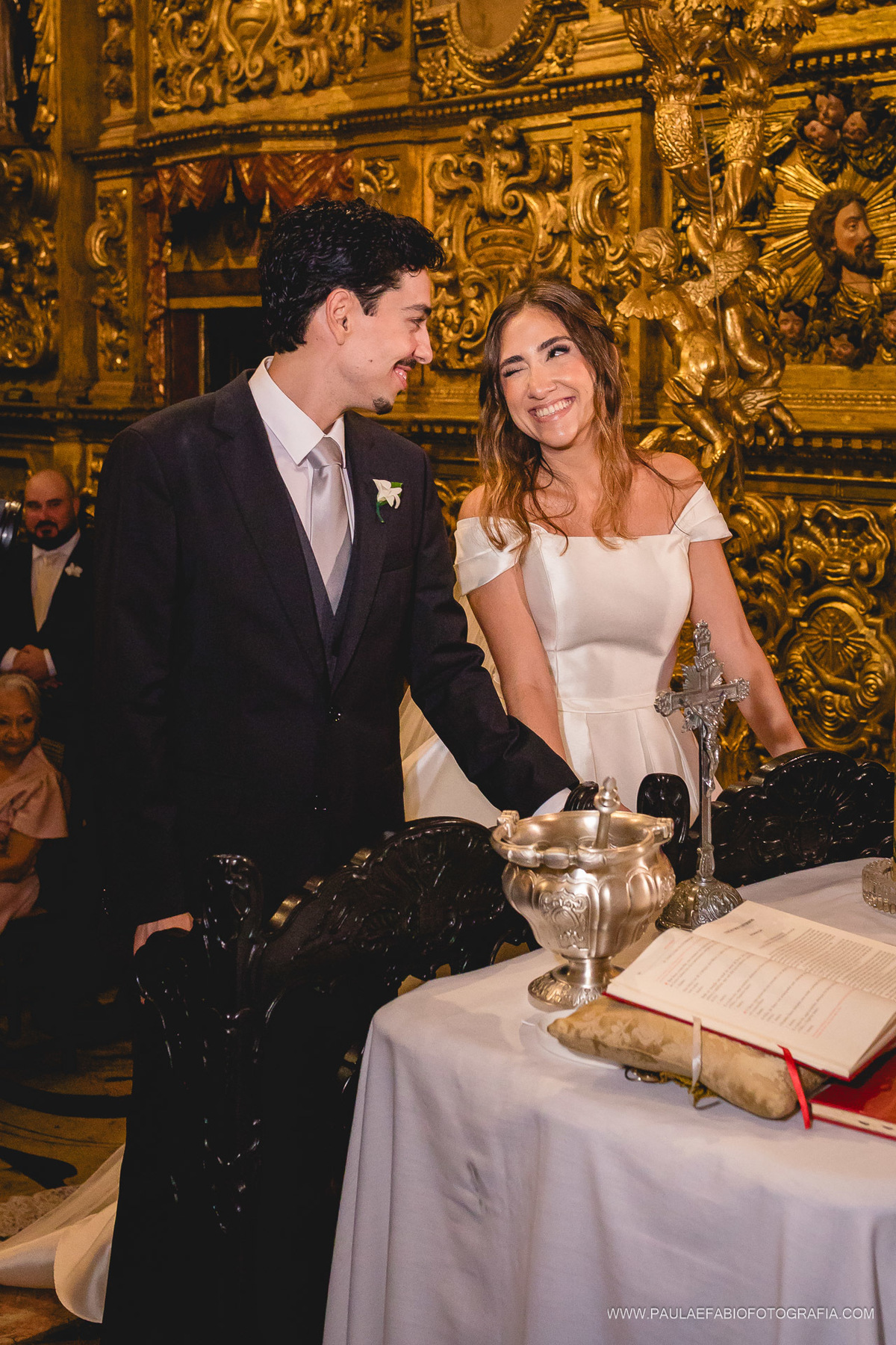 casamento-fernanda-e-victor-igreja-sao-francisco-da-penitencia-ballroom-alto-da-boa-vista-rj-paula-dau-fabio-figueiredo-fotografia-amor-em-movimento-producoes