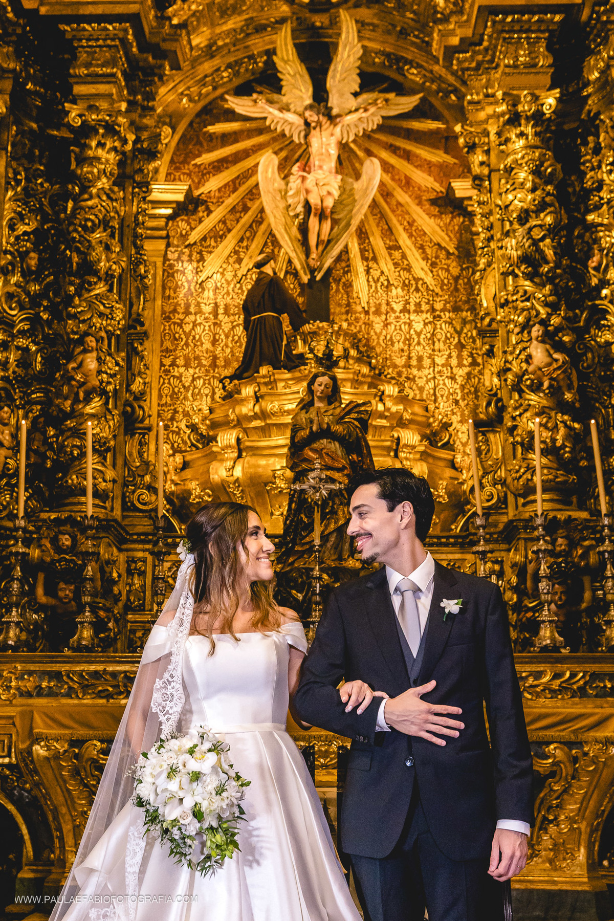 casamento-fernanda-e-victor-igreja-sao-francisco-da-penitencia-ballroom-alto-da-boa-vista-rj-paula-dau-fabio-figueiredo-fotografia-amor-em-movimento-producoes
