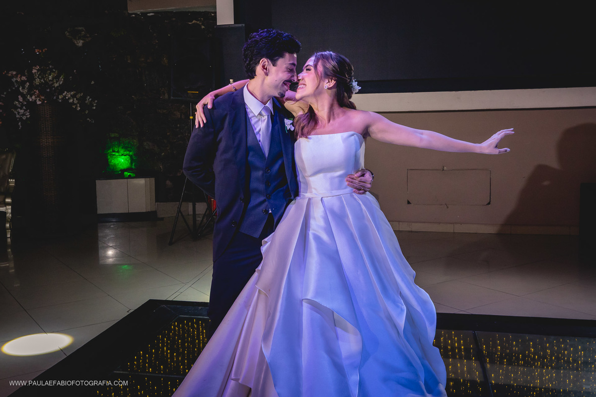 casamento-fernanda-e-victor-igreja-sao-francisco-da-penitencia-ballroom-alto-da-boa-vista-rj-paula-dau-fabio-figueiredo-fotografia-amor-em-movimento-producoes