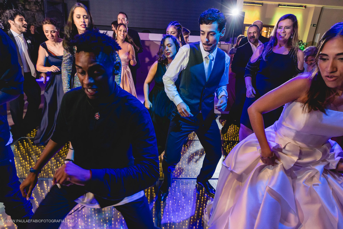 casamento-fernanda-e-victor-igreja-sao-francisco-da-penitencia-ballroom-alto-da-boa-vista-rj-paula-dau-fabio-figueiredo-fotografia-amor-em-movimento-producoes