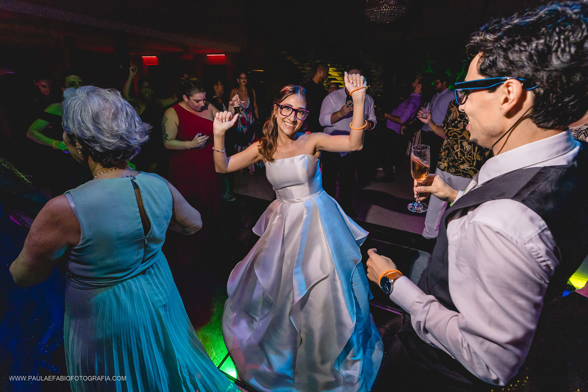 casamento-fernanda-e-victor-igreja-sao-francisco-da-penitencia-ballroom-alto-da-boa-vista-rj-paula-dau-fabio-figueiredo-fotografia-amor-em-movimento-producoes