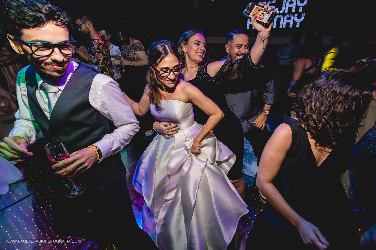 casamento-fernanda-e-victor-igreja-sao-francisco-da-penitencia-ballroom-alto-da-boa-vista-rj-paula-dau-fabio-figueiredo-fotografia-amor-em-movimento-producoes