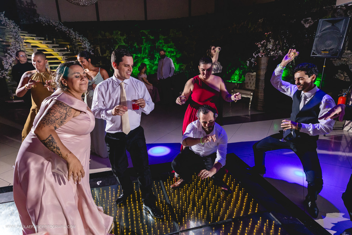 casamento-fernanda-e-victor-igreja-sao-francisco-da-penitencia-ballroom-alto-da-boa-vista-rj-paula-dau-fabio-figueiredo-fotografia-amor-em-movimento-producoes